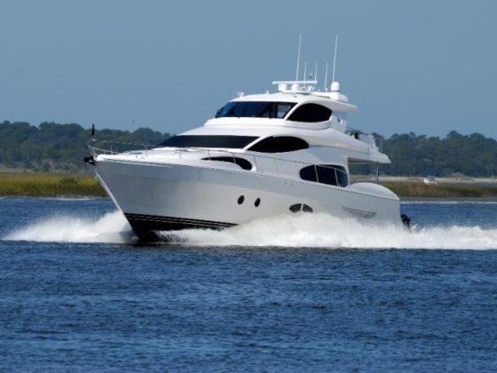 Luxury Yacht 2431471 1920 560x420